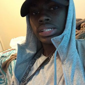 Meet your Posher, Avery